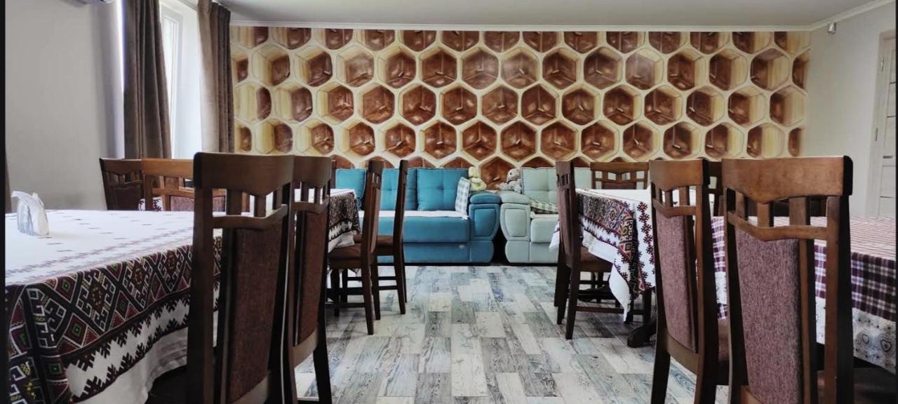 Conacul Mierii Villa Straseni Екстериор снимка